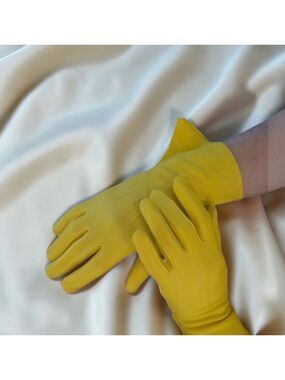 Vintage 60s Daffodil Yellow Silky Blend Ladies Gauntlet Design Gloves Size 7